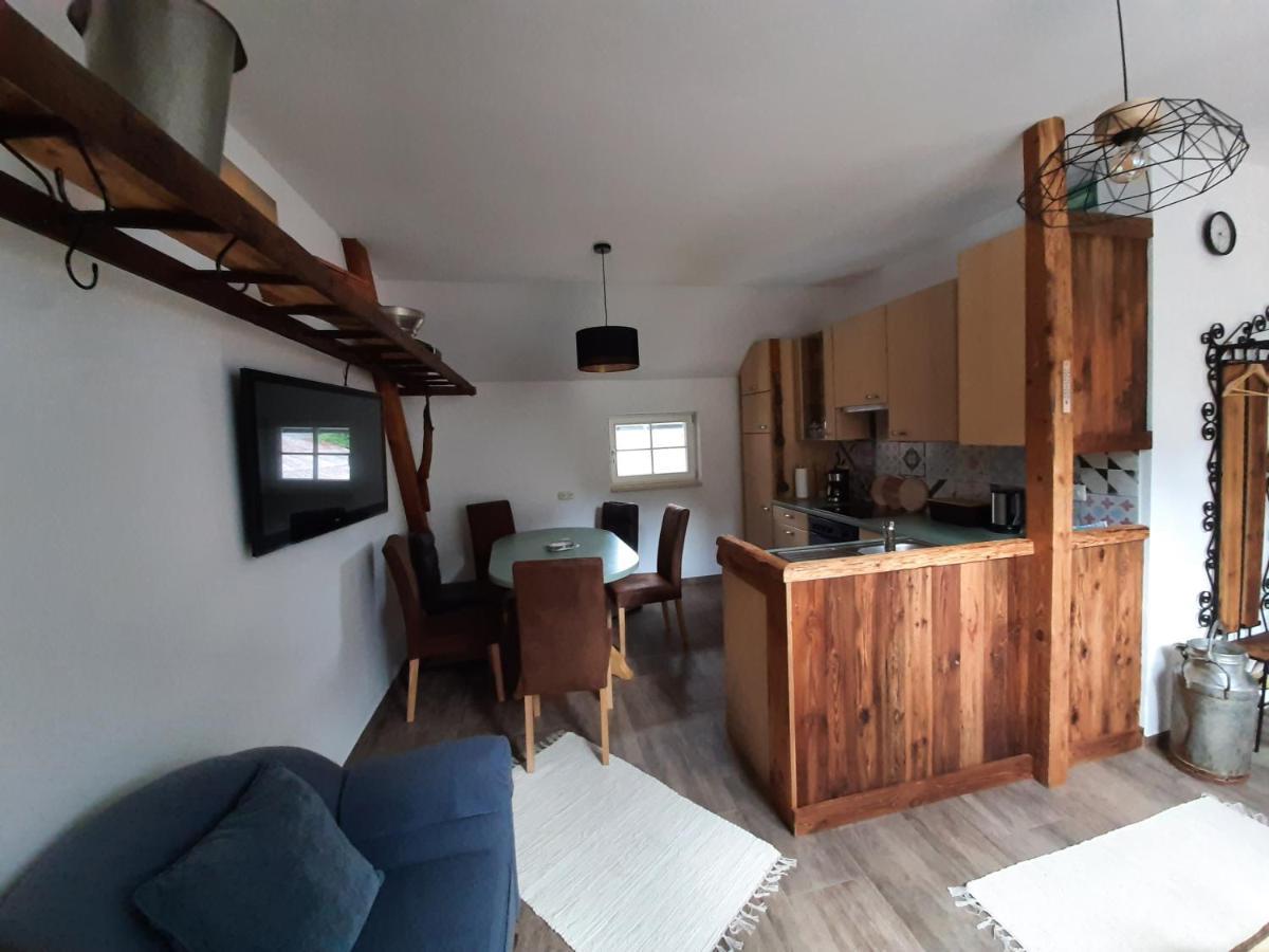 Ferienwohnung Holzer Payerbach Ngoại thất bức ảnh